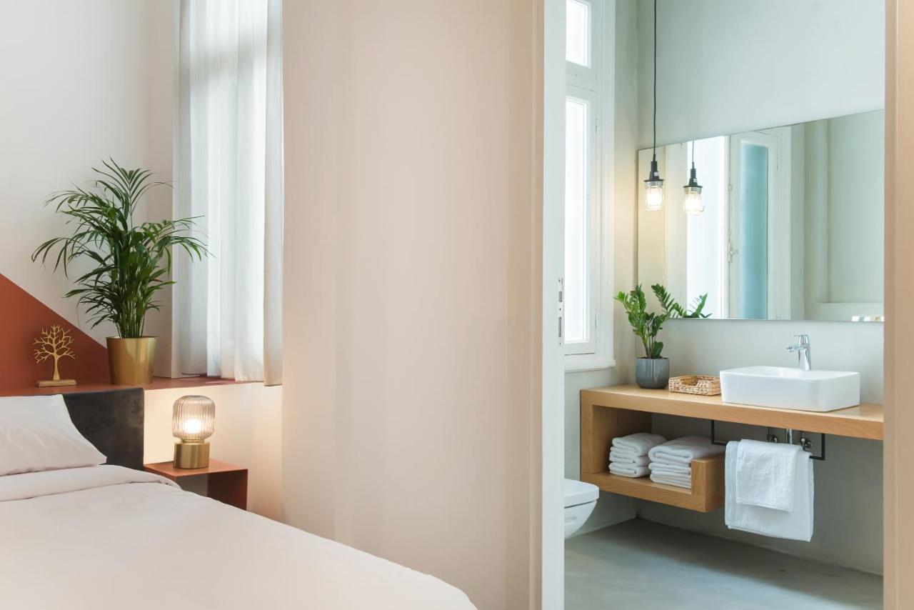 Monk Monastiraki Suites Athen Eksteriør billede